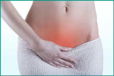 Tarpvietės skausmas moteriai, sergančiai cistitu